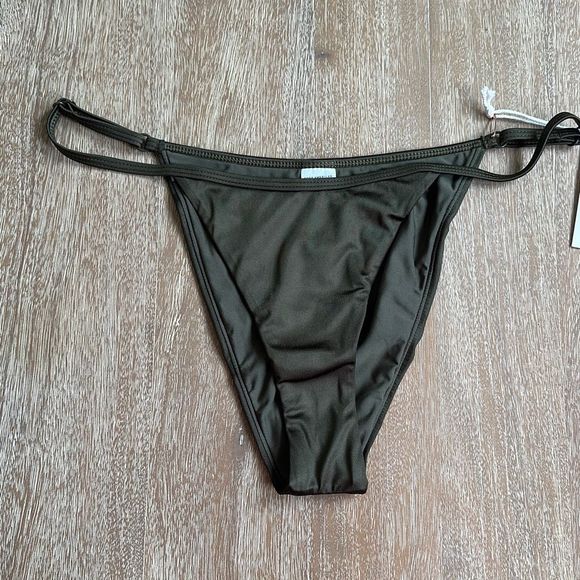 Good American Shine Perfect Fit Bottom in Stormy 001 - Picture 3 of 10